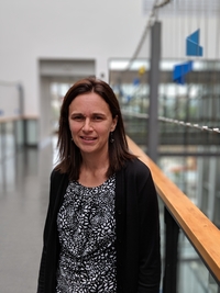 Dr Rebecca Findlay headshot